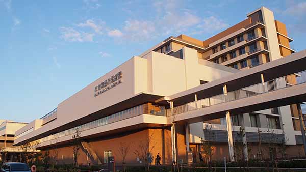 健都 に吹田市民病院が開院 医療施設 にっぽんの病院